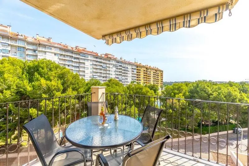 Apartamento en venta en Campoamor Alicante 2 dormitorios