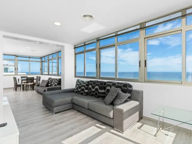 Atico 1 Dormitorio 2 Banos La Manga Piscina Garaje Vistas al Mar