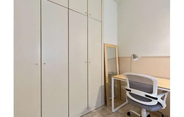 Habitaci
ón 80m
² G
ótico Barcelona Amueblada Profesionales Estudiantes
