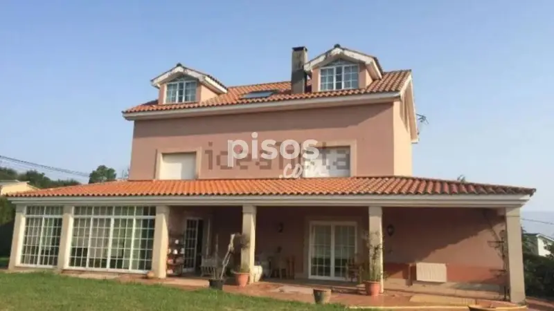 Chalet en Venta en Bergondo Gandarío Espectacular Residencia con Finca