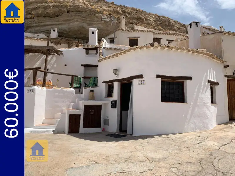 2 Cuarto Casa Cueva en venta
Galera, Granada
