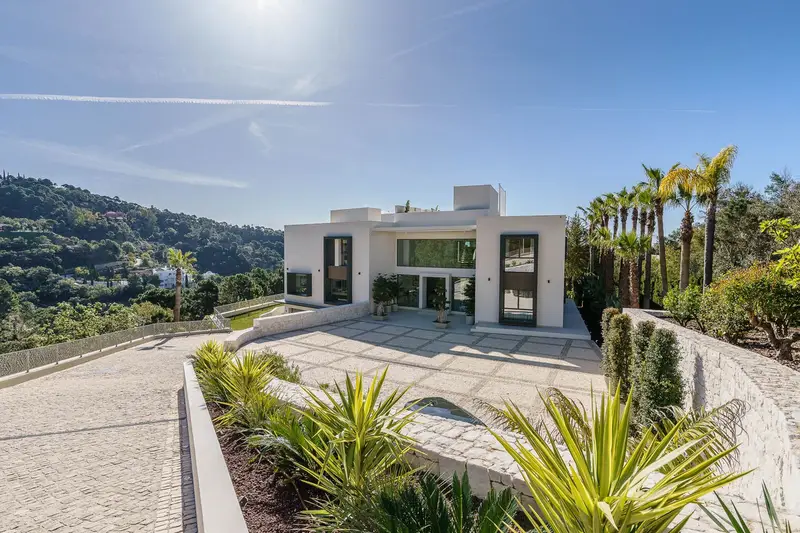 Villa Moderna de Lujo en La Zagaleta Benahavis
