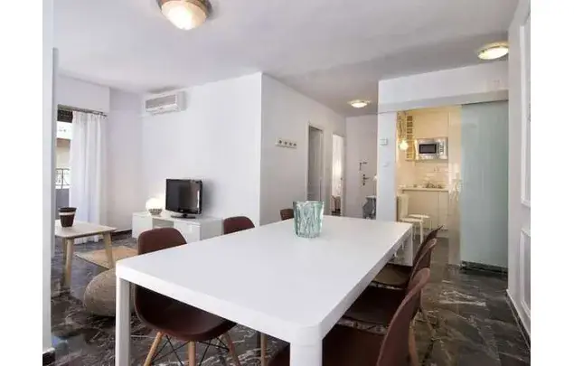 Rent 3 bedroom apartment in Granada