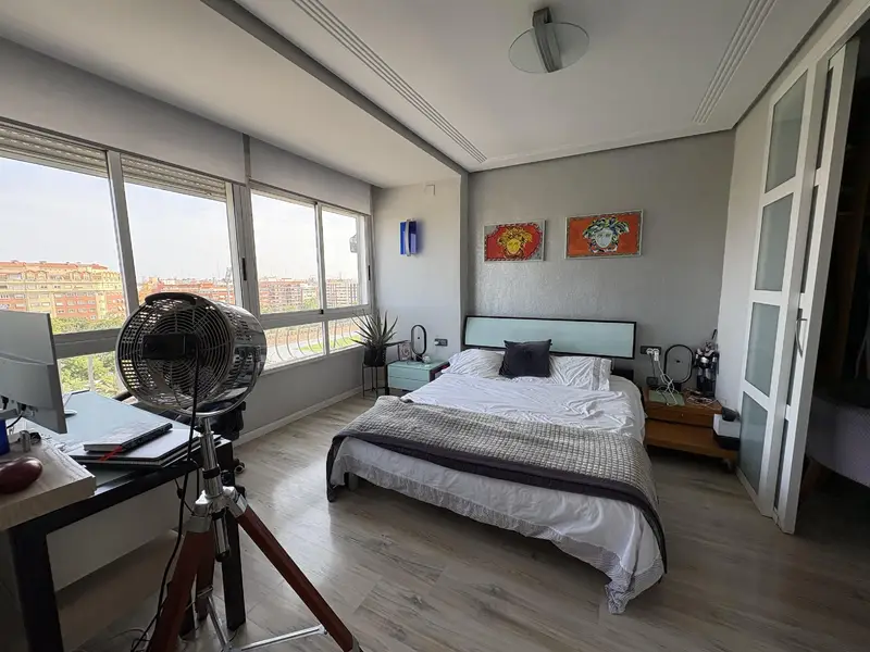 Piso Reformado en Campanar 3 habitaciones 2 baños Vistas Impresionantes