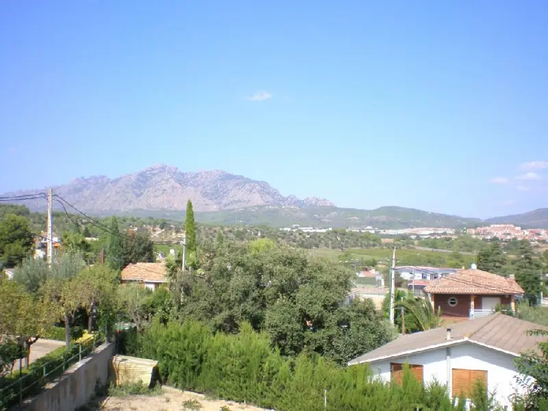 Solar en Can Rial Esparreguera 475m2
