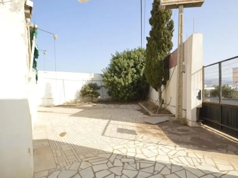 Nave Industrial en Venta La Mojonera Almeria