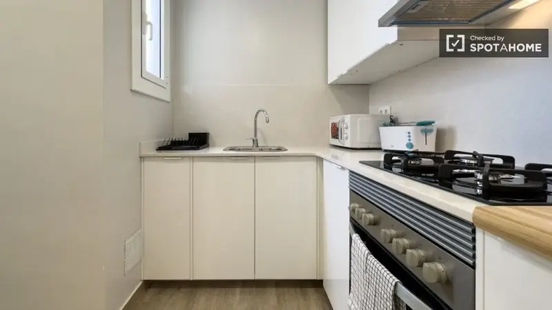 Apartamento 6 Dormitorios 2 Baños Barcelona