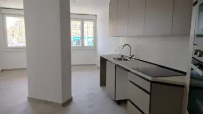 Piso en venta Calle Miguel de Unamuno reformado 60m2