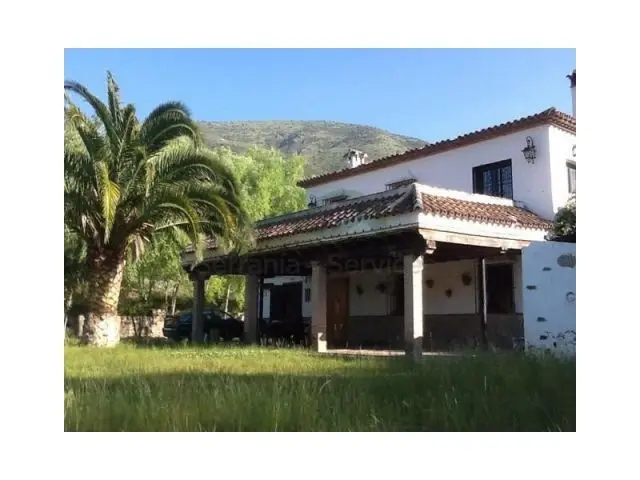 Camping con Restaurante y Piso 2 Dormitorios Ronda