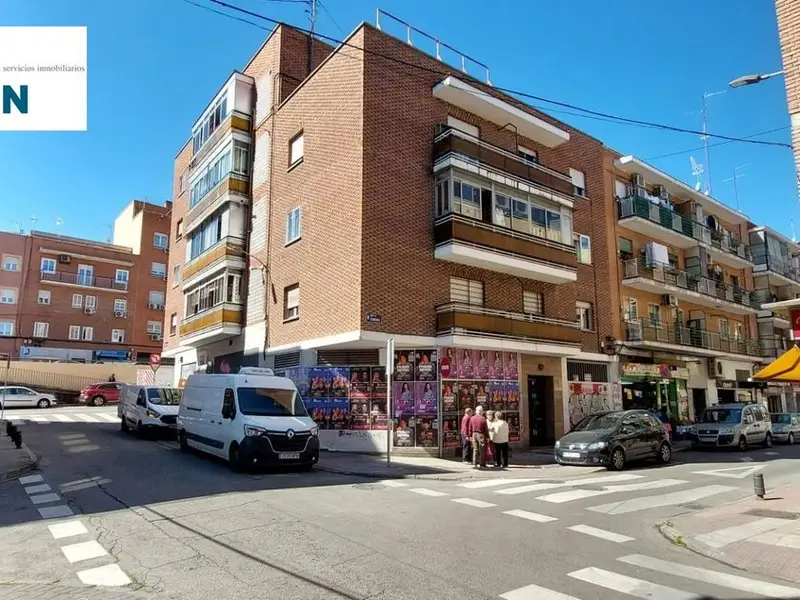 venta Local Comercial en Valdezarza, Madrid (7509642)- Globaliza