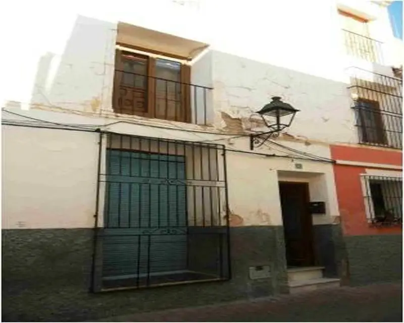Casa Unifamiliar 5 Dormitorios Mula