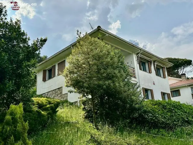 Chalet con Vistas a la Montaña en Cercedilla 4 Dormitorios 2 Baños