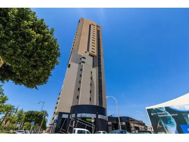 4 Oficinas con Garaje en Alquiler en El Ejido