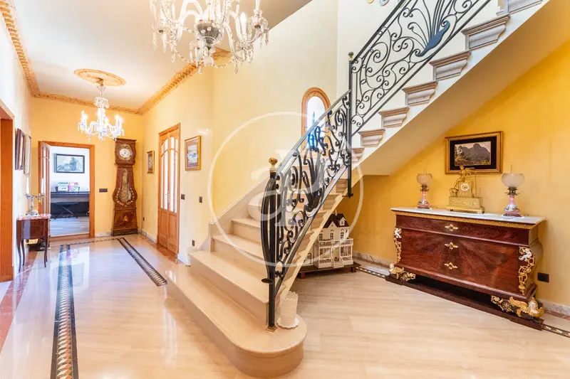 Casa en Venta Es Capdella con Piscina y Vistas