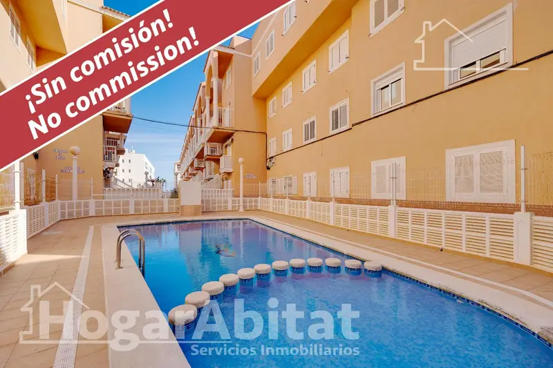 Piso en Residencial con Piscina Cerca de la Playa