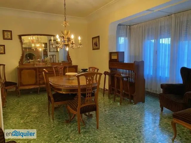 Alquiler Piso Amueblado 134m² 3 Dormitorios Aire Acondicionado