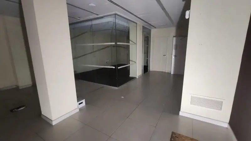 Venta Local Comercial Carabanchel Madrid 291m2 Tres Plantas