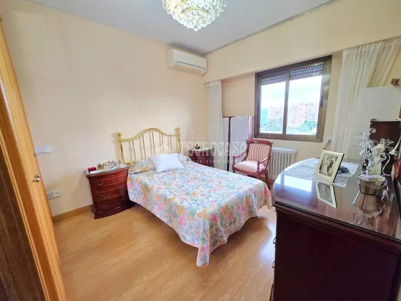 Piso en Venta Fuencarral 4 Dormitorios 2 Baños Plaza Garaje