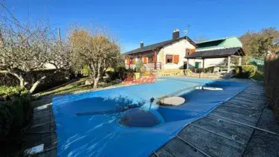 Chalet con Finca y Nave Industrial en Coles