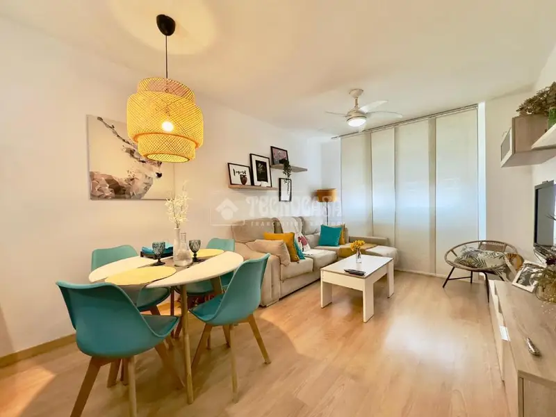 Piso en venta en Arroyomolinos con piscina y garaje
