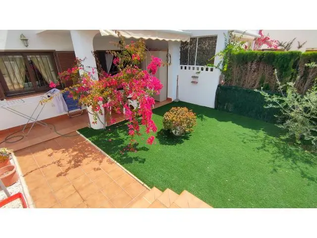 Apartamento en Mar de Pulpí con Jardín Privado y Piscina