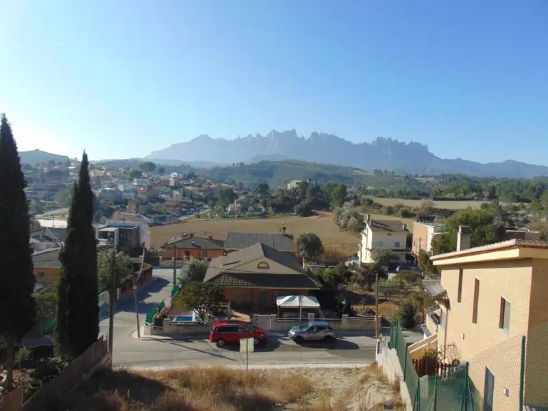 Venta Suelo Castellgali 600m2 Proyecto Vivienda 300m2