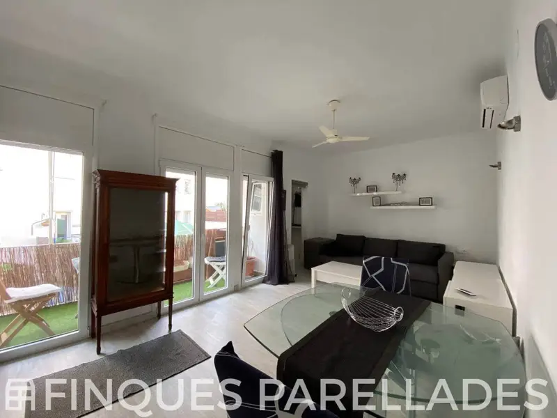 Piso Reformado en Sitges Centro, Terraza y Dormitorio Doble