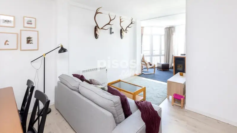 Piso en Venta Sierra Nevada Solynieve: Vistas, Piscina y Lujo