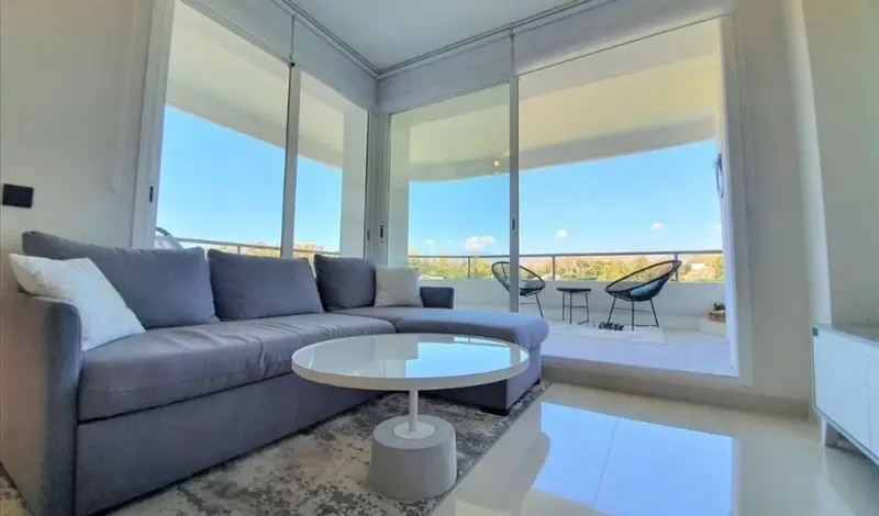 Apartamento en Guadalmina Alta Primera Linea de Golf