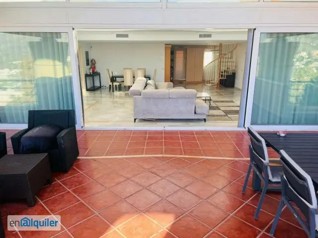 Penthouse with private pool in Magna Marbella