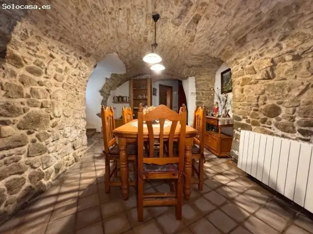 Casa de Pueblo en Corçà 264m2 3 Plantas Cerca Playas