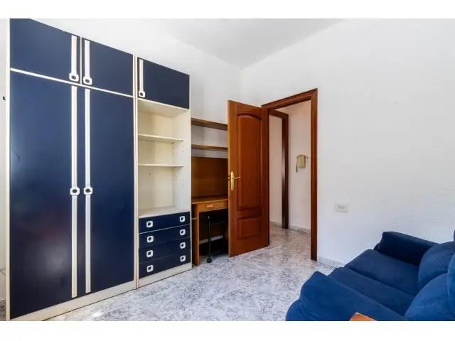 Casa Esquinera Reformada en Gràcia Sabadell