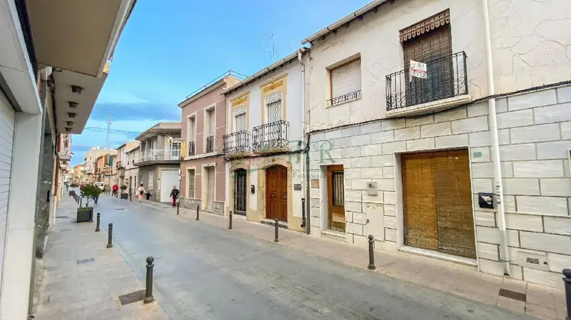 Casa 5 Dormitorios 2 Baños Catral Reformada