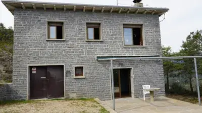 Casa Rústica Moderna en Eripol Ideal para Familias