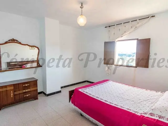 Villa 3 Dormitorios en Venta Cerca Canillas de Albaida