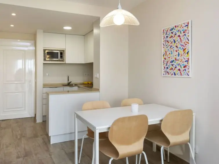 Apartamento 2 Dormitorios Miami Playa Alquiler Cerca de la Playa