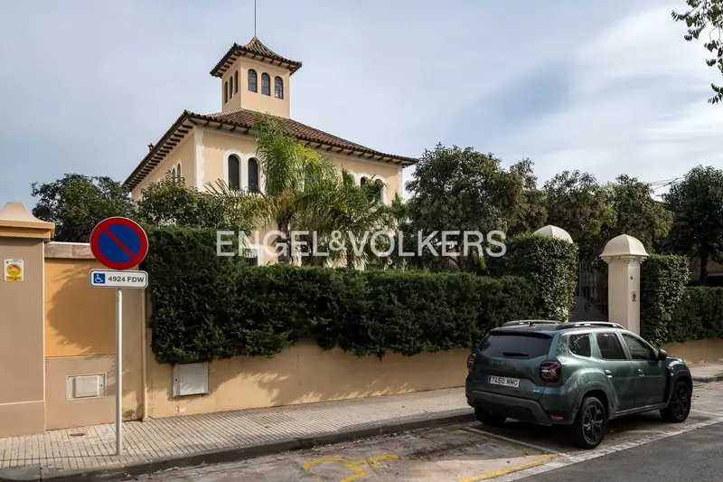 Chalet con encanto historico en venta Sant Vicenc dels Horts