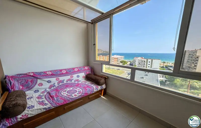 Apartamento en Santa Margarita Roses con Vistas al Mar