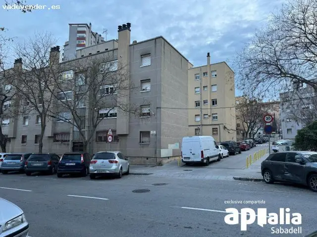 OPORTUNIDAD INVERSORES Sabadell Piso 3 Dormitorios 75m2