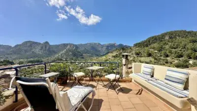 Casa en Bunyola con Vistas Panorámicas a la Sierra de Tramuntana