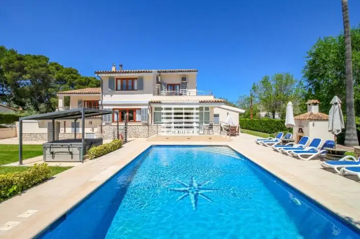 Villa en Venta Puerto Pollensa 4 Dormitorios Piscina