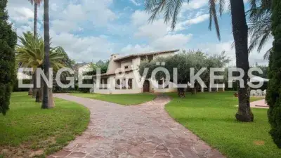 Casa en Venta Els Terrers Benicassim 5 Dormitorios Jardin Piscina