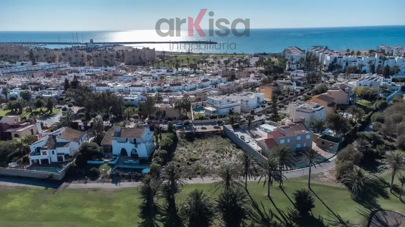 Venta Parcela con Vistas en Almerimar El Ejido