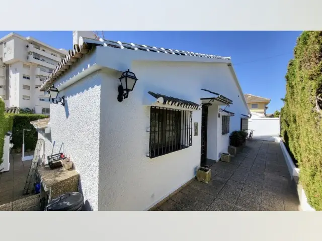 Casa-Villa de 3 Dormitorios en venta Fuengirola, España