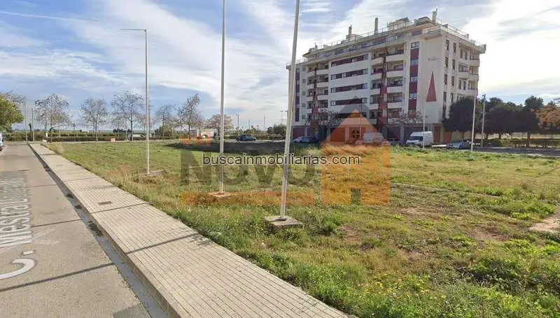 Parcela Urbana en Venta en Silla 150m²