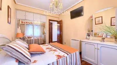 Piso en Venta en Barakaldo Cerca de Parque Serralta