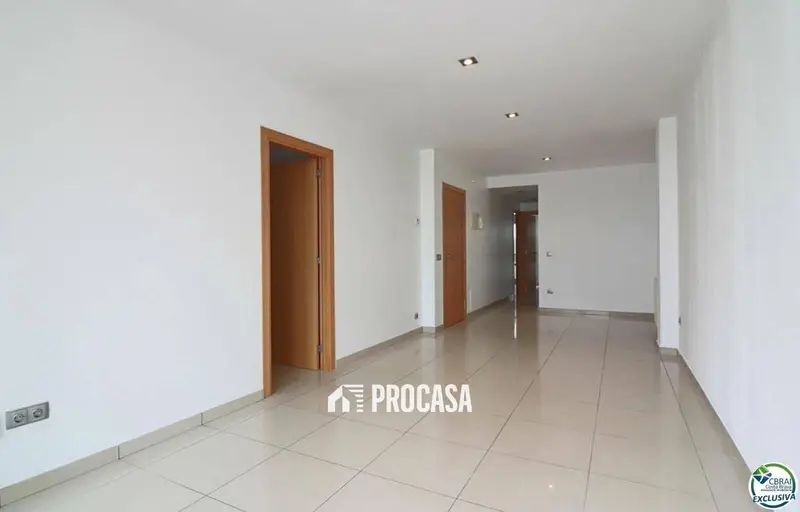 Piso en venta Roses centro cerca de la playa con garaje