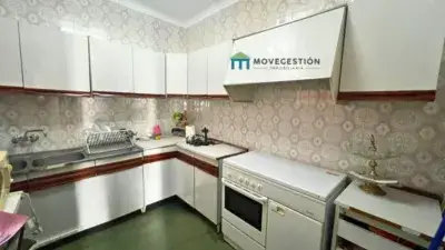 Casa con Local en Ubrique 162m2 - Ideal Autónomos y Familias