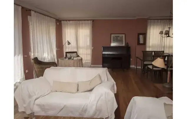 Rent 3 bedroom apartment in Murcia
