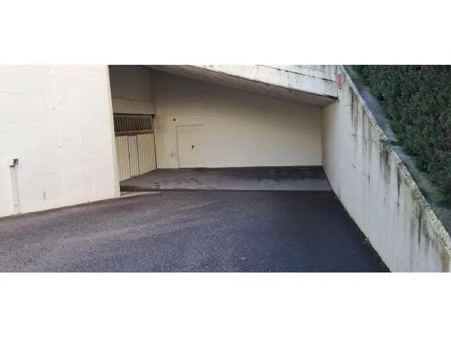 Plazas de Garaje en Venta Valdenoja Calle Ernest Lluch